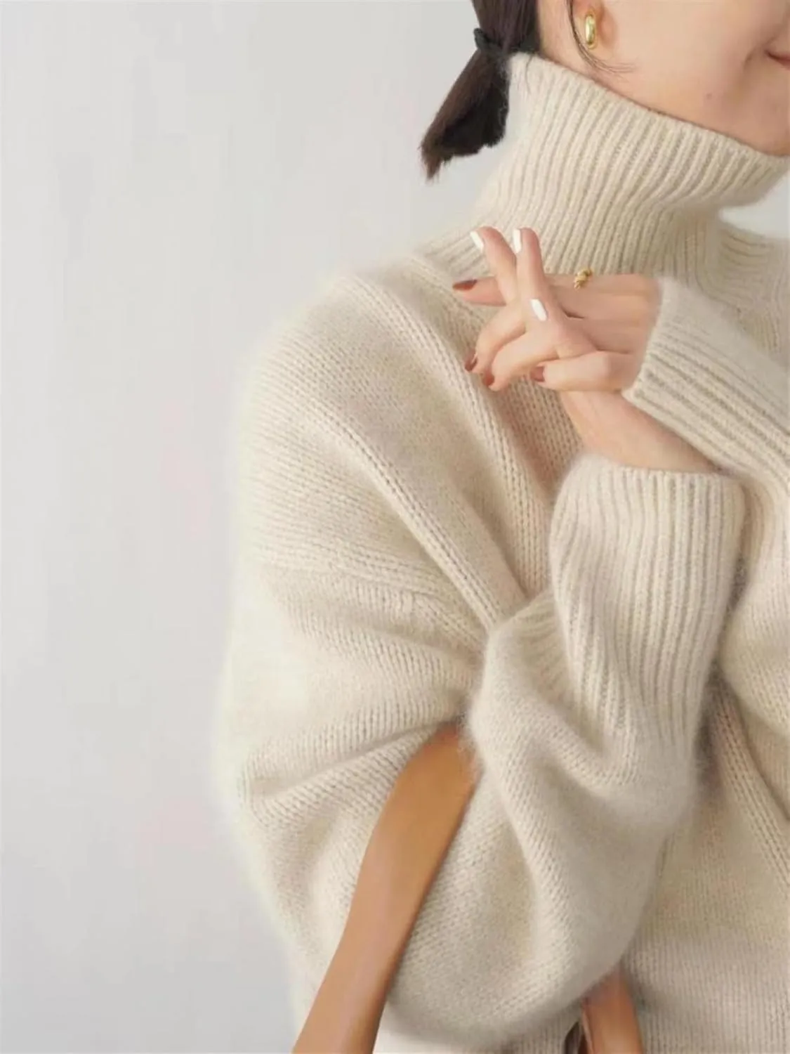 Women's Cropped Turtleneck Sweater Solid Color Long Sleeve Loose Rib Knit Pullover Lazy Style